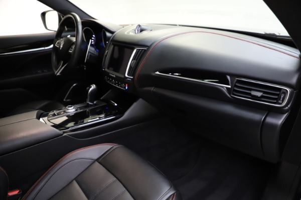 Used 2018 Maserati Levante Q4 GranSport for sale $53,900 at Aston Martin of Greenwich in Greenwich CT 06830 28