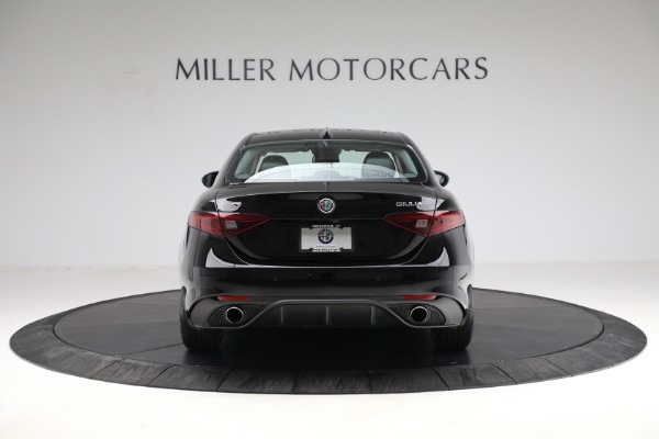 Used 2018 Alfa Romeo Giulia Ti Sport Q4 for sale Sold at Aston Martin of Greenwich in Greenwich CT 06830 6