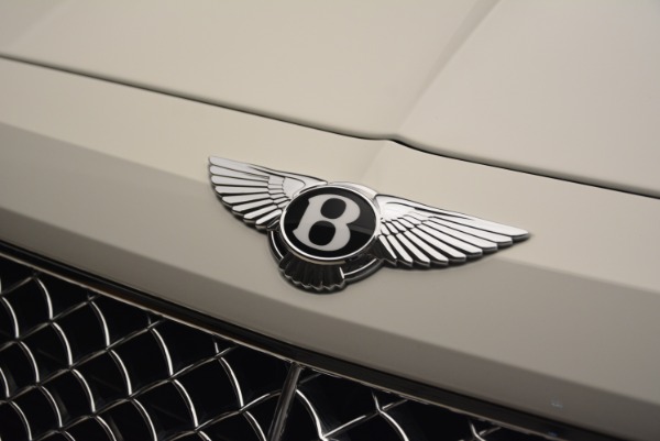 Used 2018 Bentley Bentayga Signature for sale Sold at Aston Martin of Greenwich in Greenwich CT 06830 15