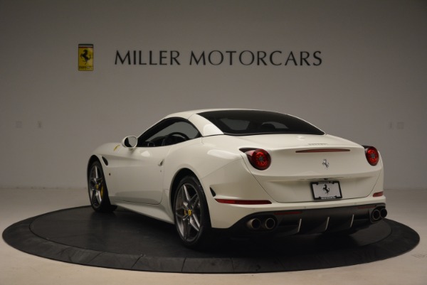 Used 2015 Ferrari California T for sale Sold at Aston Martin of Greenwich in Greenwich CT 06830 17