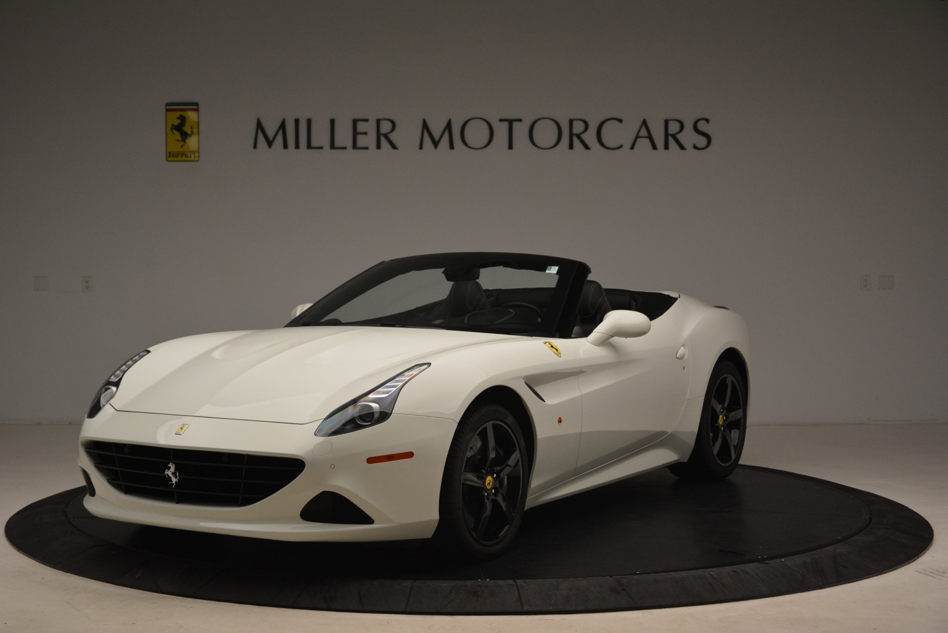 Used 2016 Ferrari California T for sale Sold at Aston Martin of Greenwich in Greenwich CT 06830 1