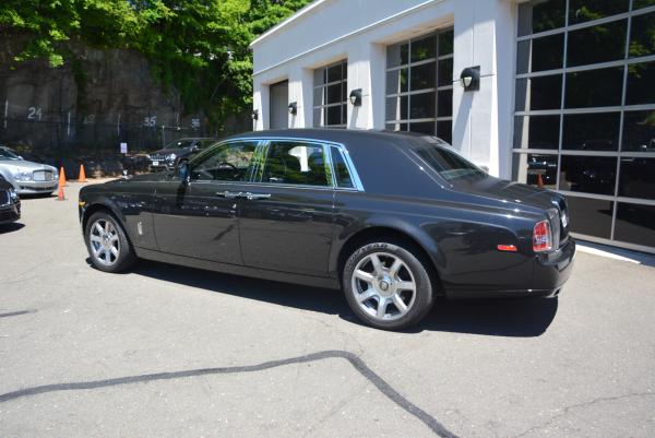 New 2016 Rolls-Royce Phantom for sale Sold at Aston Martin of Greenwich in Greenwich CT 06830 4