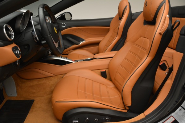 Used 2015 Ferrari California T for sale Sold at Aston Martin of Greenwich in Greenwich CT 06830 26