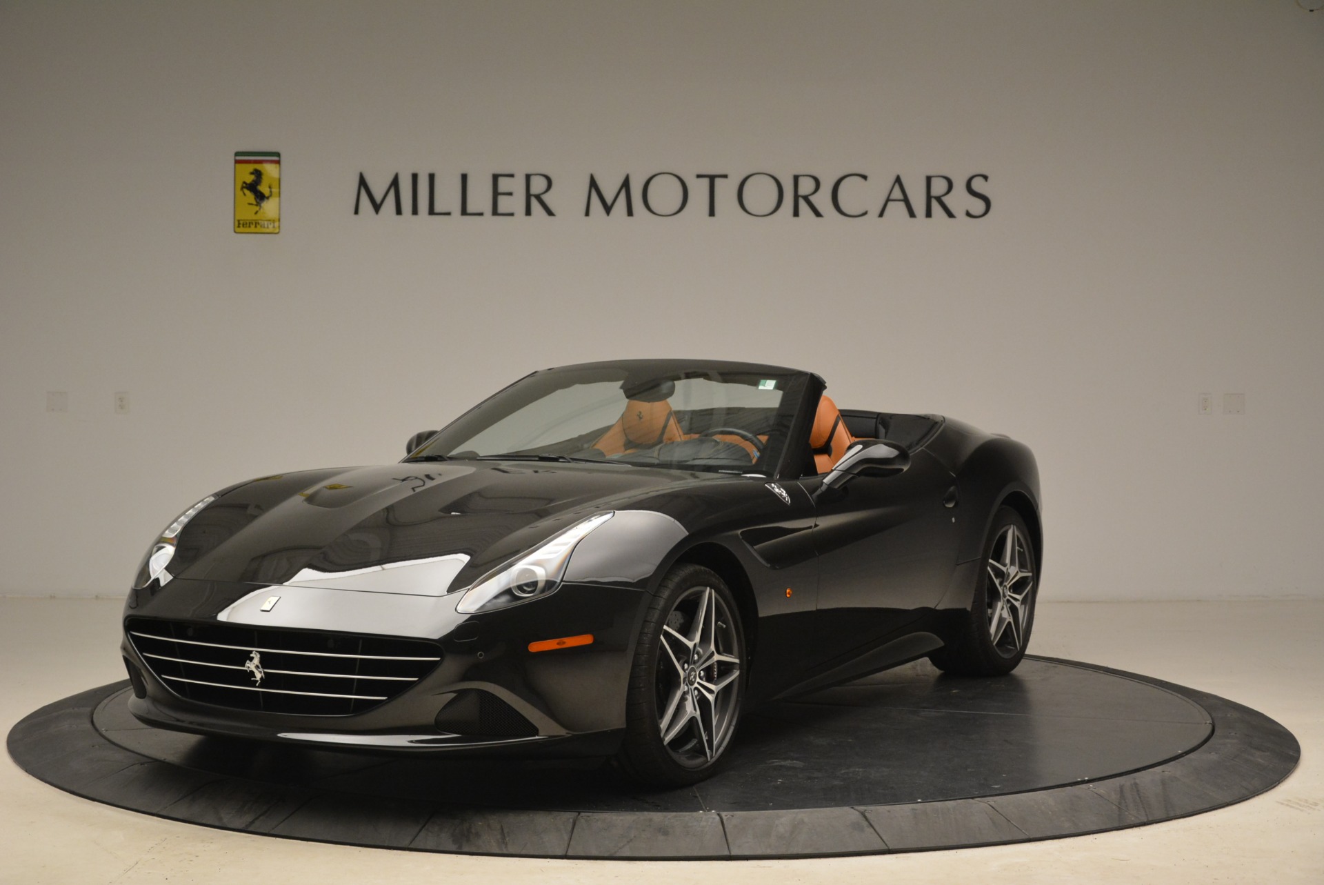 Used 2015 Ferrari California T for sale Sold at Aston Martin of Greenwich in Greenwich CT 06830 1