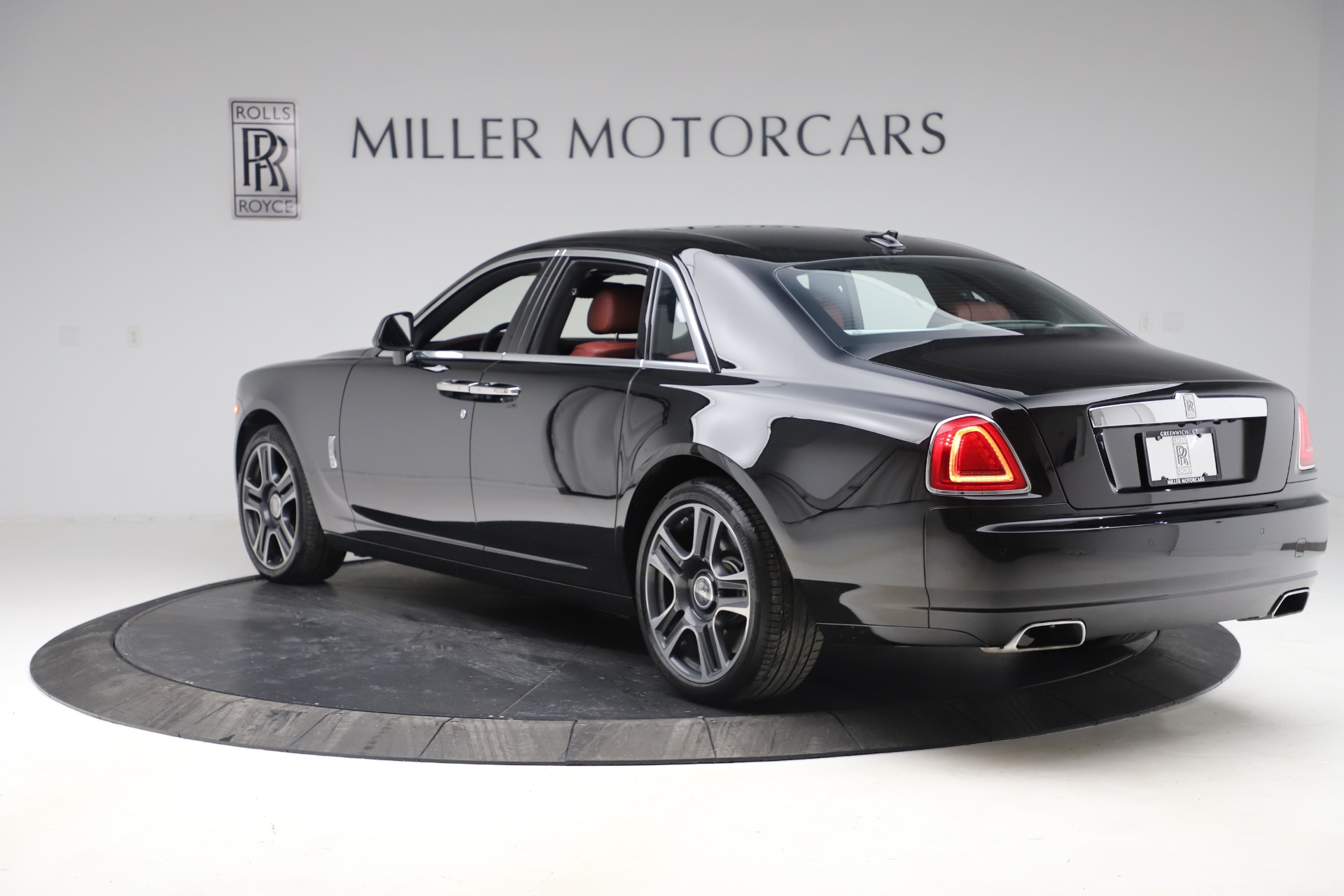 2016 RollsRoyce Ghost Black Badge  specifications photo price  information rating  Rolls royce Rolls royce ghost black Best luxury cars