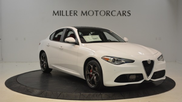 New 2018 Alfa Romeo Giulia Ti Sport Q4 for sale Sold at Aston Martin of Greenwich in Greenwich CT 06830 11