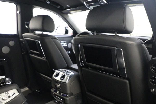 Used 2016 Rolls-Royce Ghost Series II for sale $169,900 at Aston Martin of Greenwich in Greenwich CT 06830 27