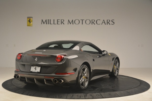 Used 2015 Ferrari California T for sale Sold at Aston Martin of Greenwich in Greenwich CT 06830 19