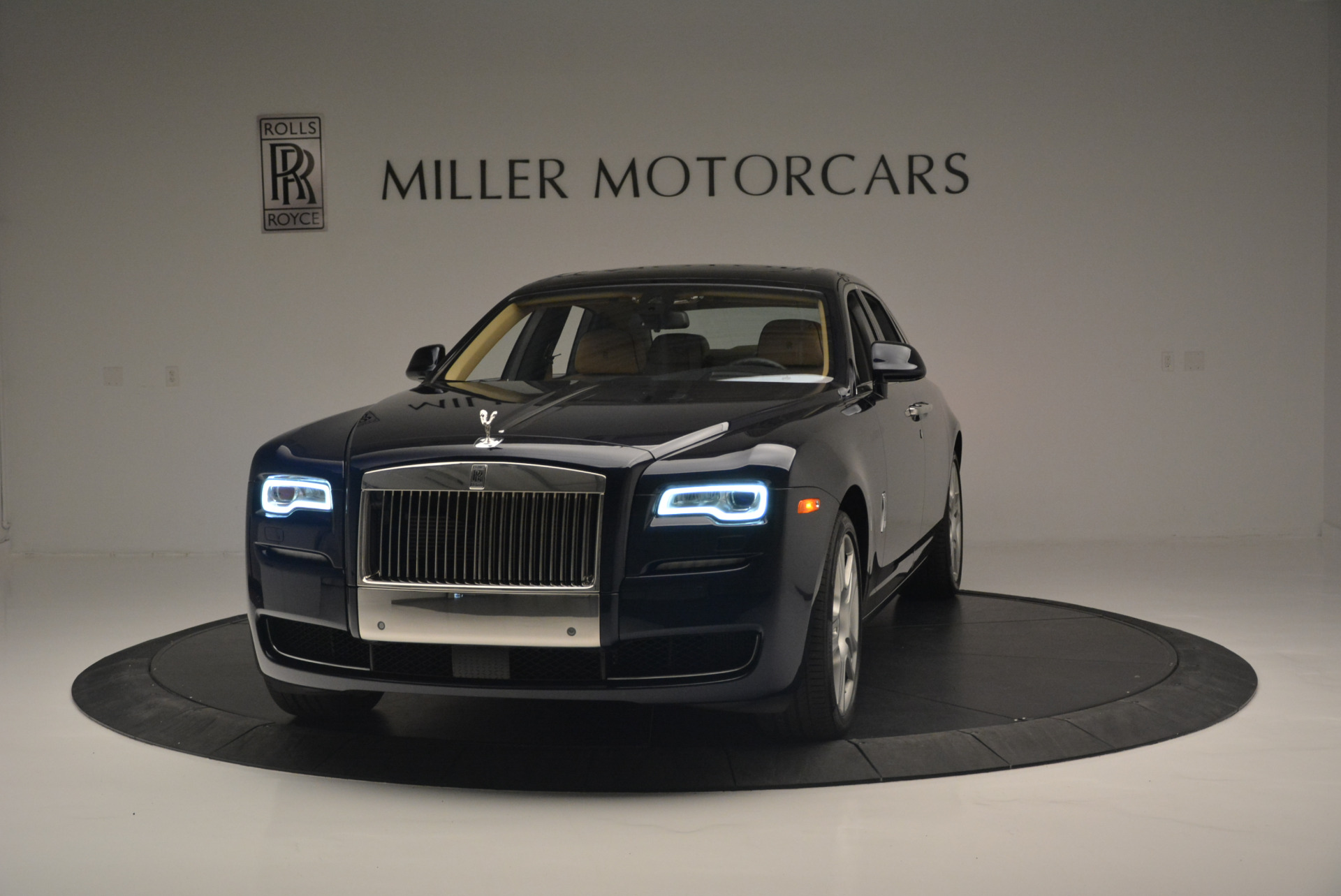 Used 2015 Rolls-Royce Ghost for sale Sold at Aston Martin of Greenwich in Greenwich CT 06830 1