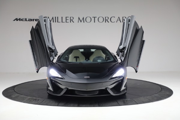 New 2018 McLaren 570S Spider for sale Sold at Aston Martin of Greenwich in Greenwich CT 06830 21