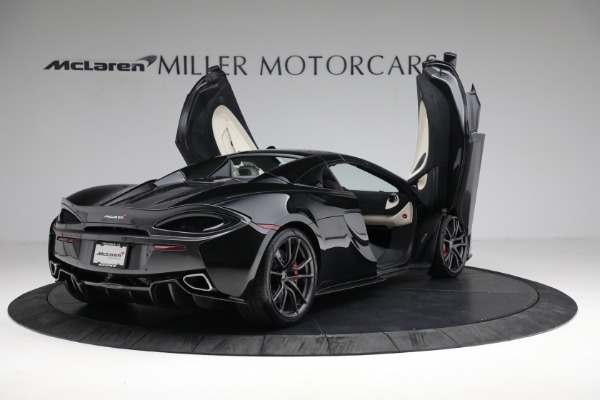New 2018 McLaren 570S Spider for sale Sold at Aston Martin of Greenwich in Greenwich CT 06830 26