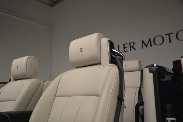 Used 2014 Rolls-Royce Phantom Drophead Coupe for sale Sold at Aston Martin of Greenwich in Greenwich CT 06830 20