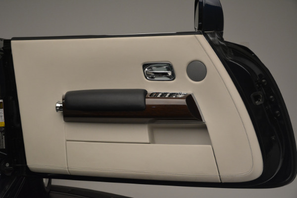 Used 2014 Rolls-Royce Phantom Drophead Coupe for sale Sold at Aston Martin of Greenwich in Greenwich CT 06830 21