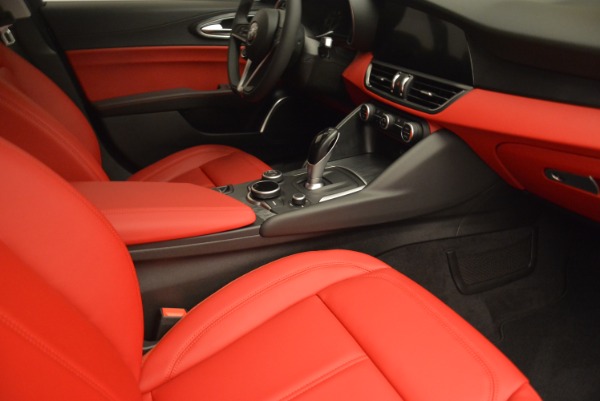 New 2018 Alfa Romeo Giulia Q4 for sale Sold at Aston Martin of Greenwich in Greenwich CT 06830 26