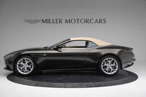 Used 2019 Aston Martin DB11 Volante for sale Sold at Aston Martin of Greenwich in Greenwich CT 06830 14