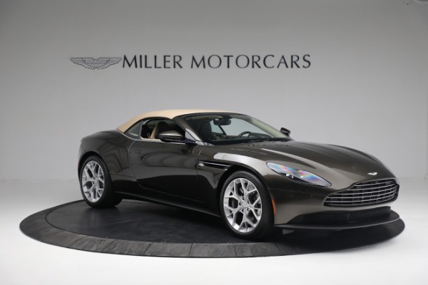 Used 2019 Aston Martin DB11 Volante for sale Sold at Aston Martin of Greenwich in Greenwich CT 06830 17