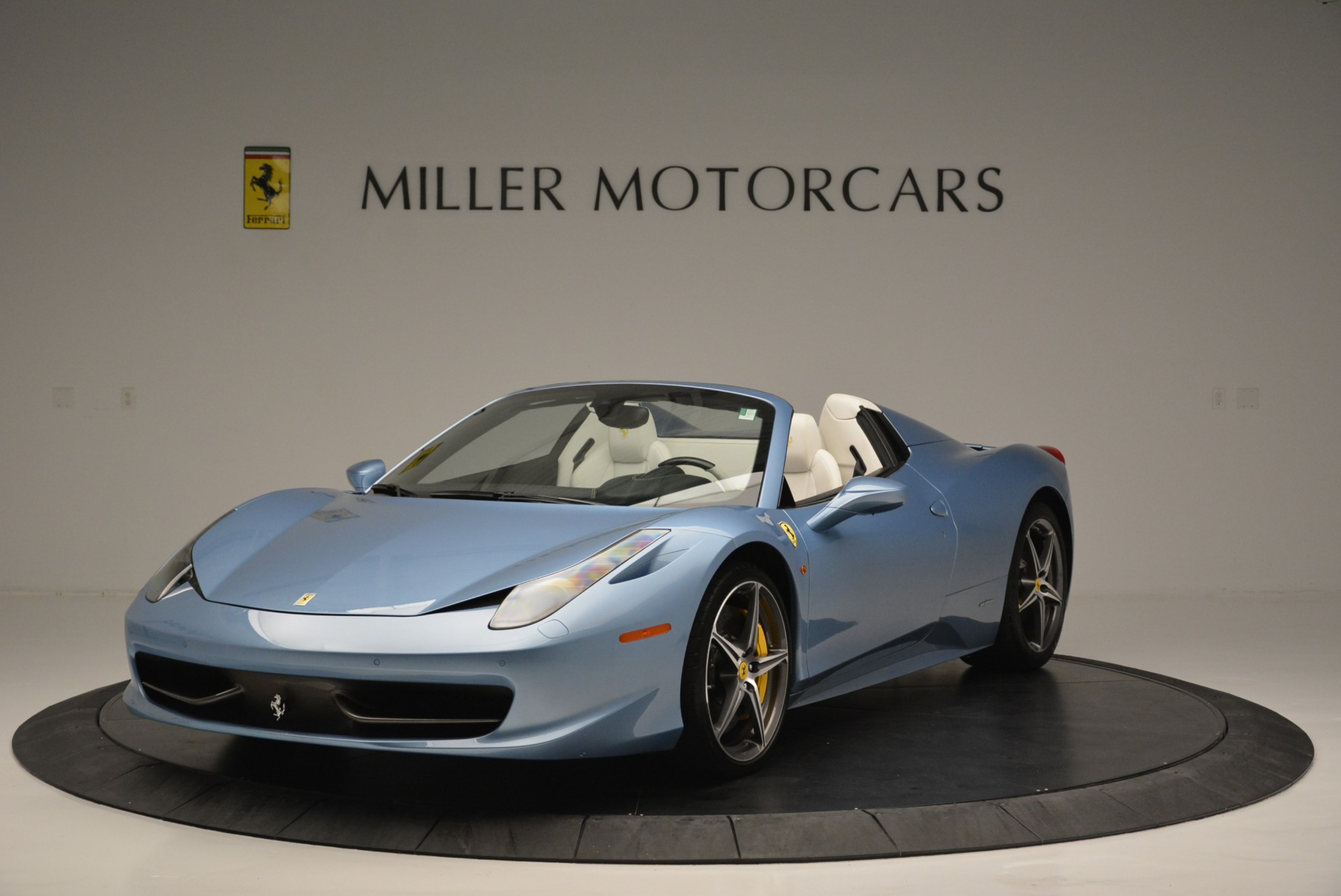 Used 2012 Ferrari 458 Spider for sale Sold at Aston Martin of Greenwich in Greenwich CT 06830 1