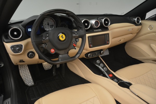 Used 2015 Ferrari California T for sale Sold at Aston Martin of Greenwich in Greenwich CT 06830 25