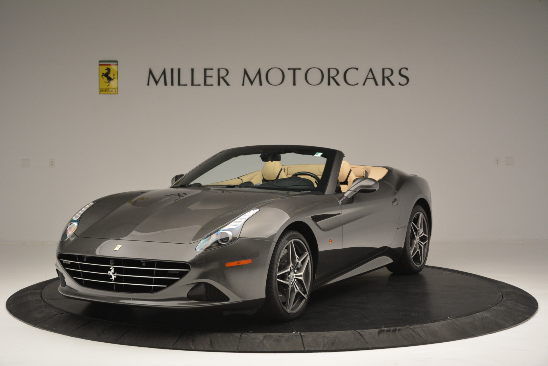 Used 2015 Ferrari California T for sale Sold at Aston Martin of Greenwich in Greenwich CT 06830 1