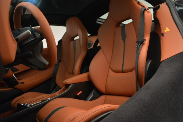 Used 2018 McLaren 570GT Coupe for sale Sold at Aston Martin of Greenwich in Greenwich CT 06830 18