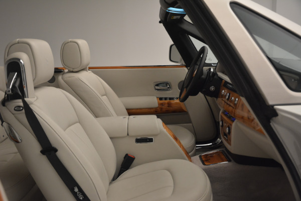 Used 2013 Rolls-Royce Phantom Drophead Coupe for sale Sold at Aston Martin of Greenwich in Greenwich CT 06830 27