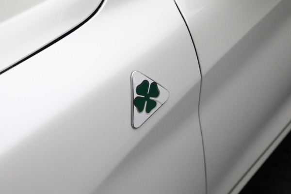 Used 2018 Alfa Romeo Stelvio Quadrifoglio Quadrifoglio for sale Sold at Aston Martin of Greenwich in Greenwich CT 06830 16