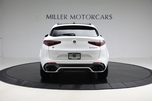Used 2018 Alfa Romeo Stelvio Quadrifoglio Quadrifoglio for sale Sold at Aston Martin of Greenwich in Greenwich CT 06830 7