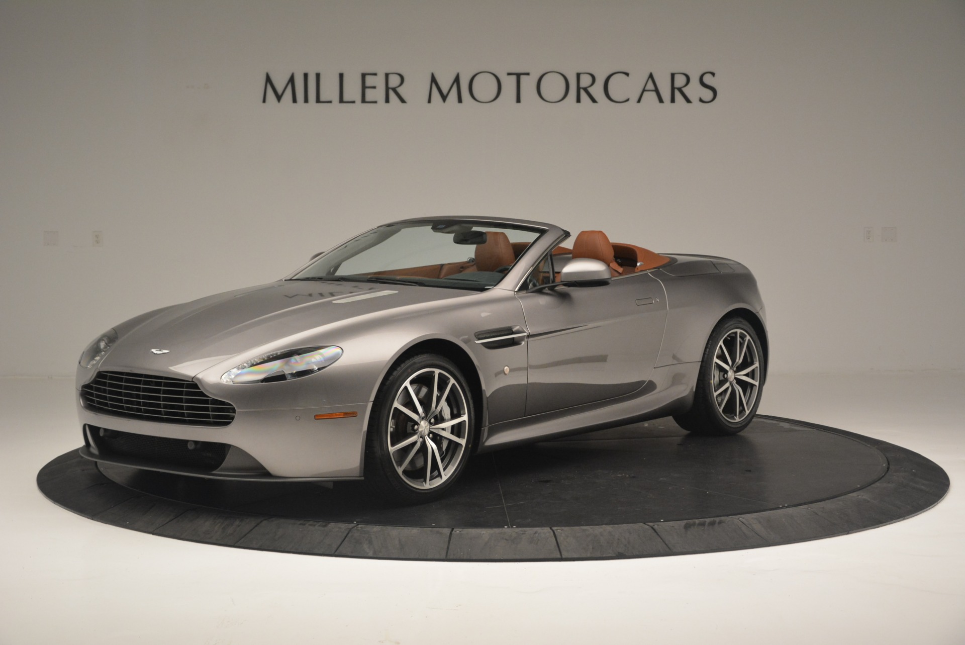 Used 2015 Aston Martin V8 Vantage Roadster for sale Sold at Aston Martin of Greenwich in Greenwich CT 06830 1