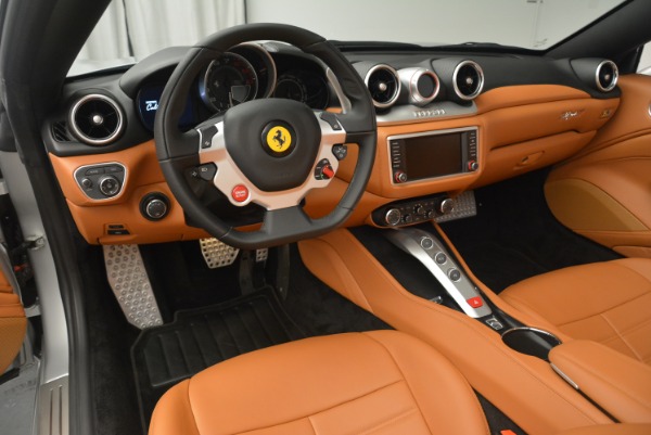 Used 2015 Ferrari California T for sale Sold at Aston Martin of Greenwich in Greenwich CT 06830 25