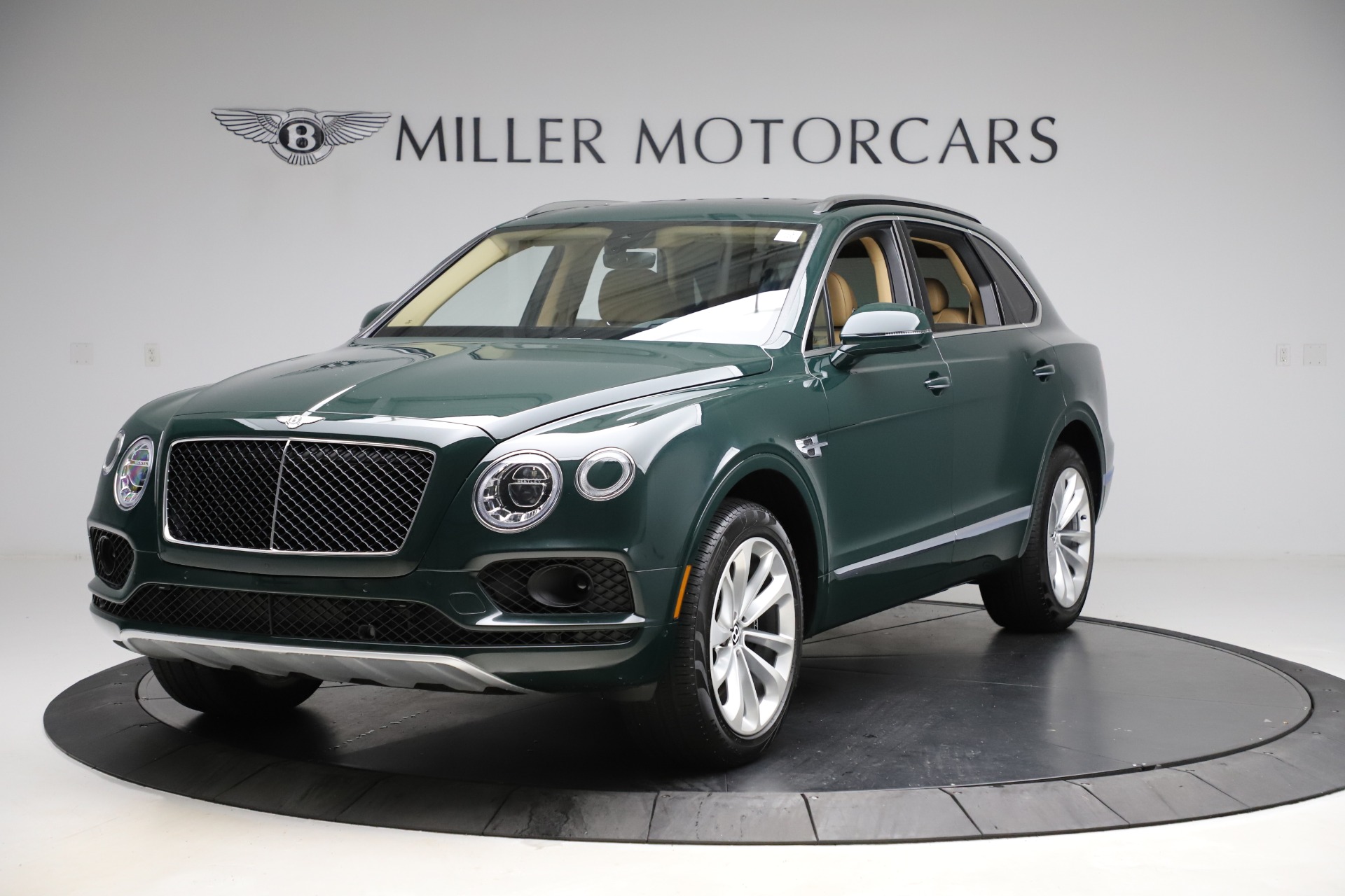 Used 2019 Bentley Bentayga V8 for sale Sold at Aston Martin of Greenwich in Greenwich CT 06830 1