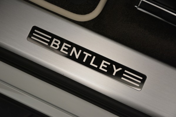 New 2019 Bentley Bentayga V8 for sale Sold at Aston Martin of Greenwich in Greenwich CT 06830 17