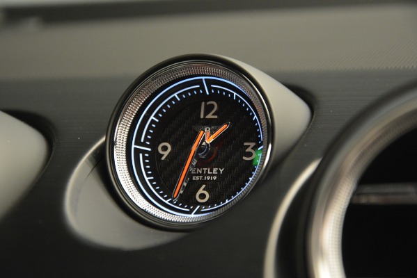 Used 2019 Bentley Bentayga V8 for sale $118,900 at Aston Martin of Greenwich in Greenwich CT 06830 21