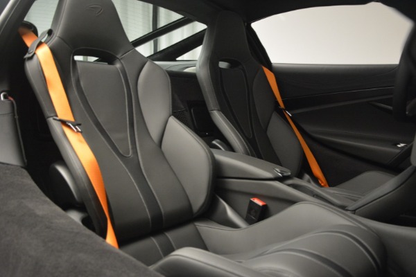 New 2019 McLaren 720S Coupe for sale Sold at Aston Martin of Greenwich in Greenwich CT 06830 23