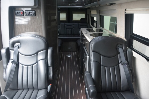 Used 2014 Mercedes-Benz Sprinter 3500 Airstream Lounge Extended for sale Sold at Aston Martin of Greenwich in Greenwich CT 06830 14