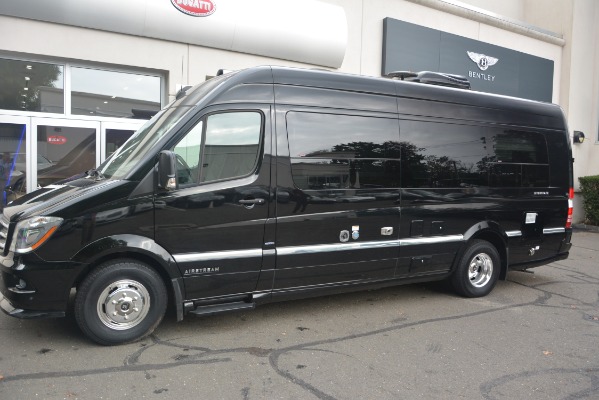 Used 2014 Mercedes-Benz Sprinter 3500 Airstream Lounge Extended for sale Sold at Aston Martin of Greenwich in Greenwich CT 06830 2