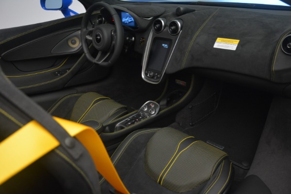 Used 2019 McLaren 570S Spider Convertible for sale $189,900 at Aston Martin of Greenwich in Greenwich CT 06830 27