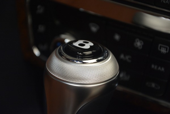 New 2018 Bentley Flying Spur V8 for sale Sold at Aston Martin of Greenwich in Greenwich CT 06830 26