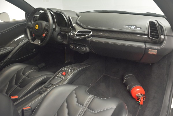 Used 2010 Ferrari 458 Italia for sale Sold at Aston Martin of Greenwich in Greenwich CT 06830 17