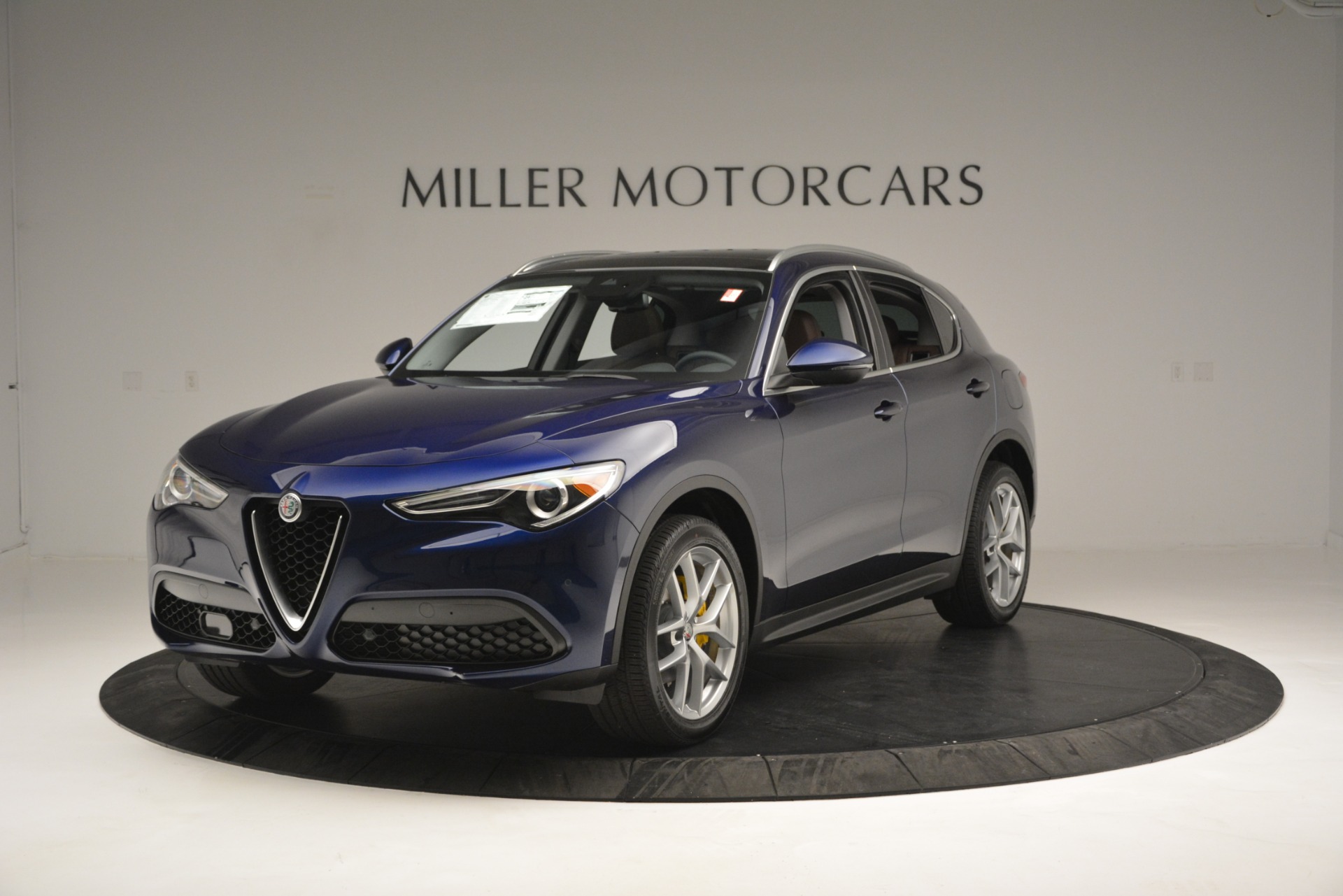 New 2018 Alfa Romeo Stelvio Ti Lusso Q4 for sale Sold at Aston Martin of Greenwich in Greenwich CT 06830 1