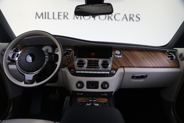 New 2019 Rolls-Royce Wraith for sale Sold at Aston Martin of Greenwich in Greenwich CT 06830 4