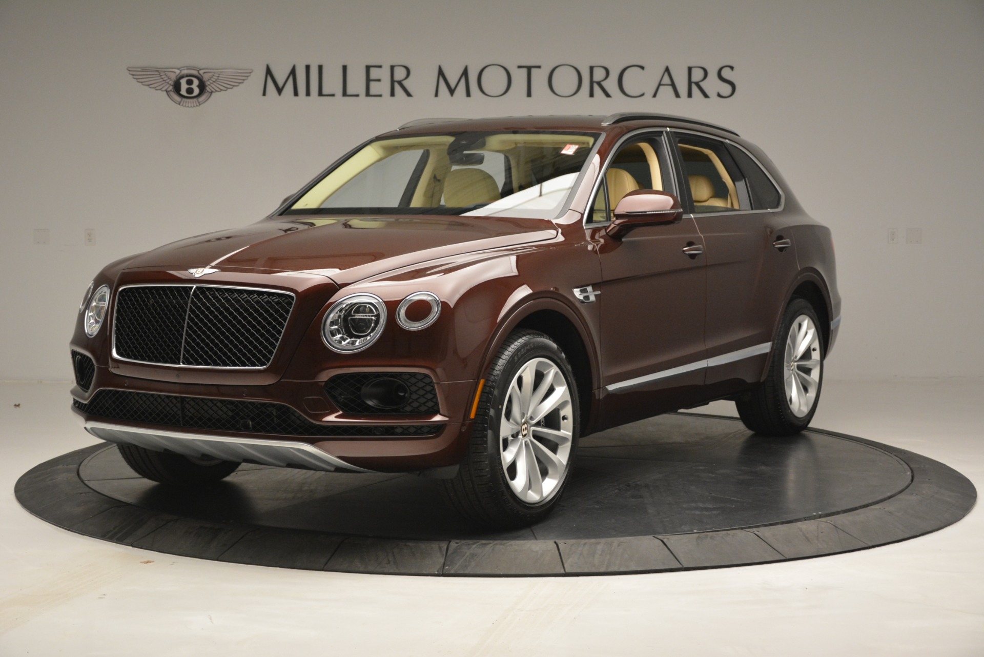 New 2019 Bentley Bentayga V8 for sale Sold at Aston Martin of Greenwich in Greenwich CT 06830 1