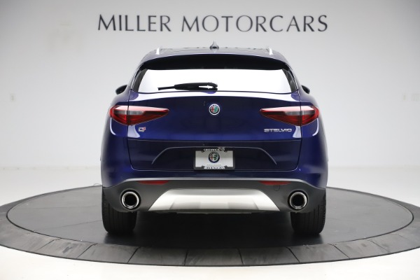 Used 2019 Alfa Romeo Stelvio Q4 for sale Sold at Aston Martin of Greenwich in Greenwich CT 06830 6