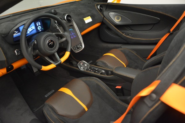 Used 2019 McLaren 570S SPIDER Convertible for sale $240,720 at Aston Martin of Greenwich in Greenwich CT 06830 23