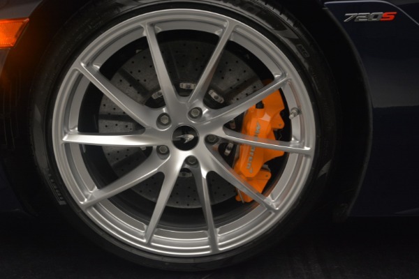 New 2019 McLaren 720S Coupe for sale $336,440 at Aston Martin of Greenwich in Greenwich CT 06830 15