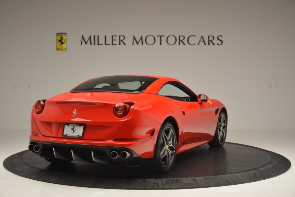 Used 2016 Ferrari California T for sale Sold at Aston Martin of Greenwich in Greenwich CT 06830 19