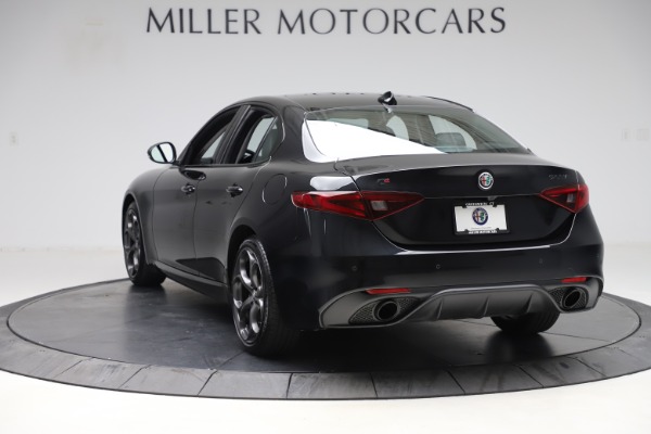 Used 2019 Alfa Romeo Giulia Sport Q4 for sale Sold at Aston Martin of Greenwich in Greenwich CT 06830 5