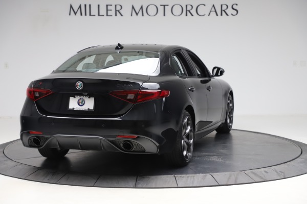 Used 2019 Alfa Romeo Giulia Sport Q4 for sale Sold at Aston Martin of Greenwich in Greenwich CT 06830 7