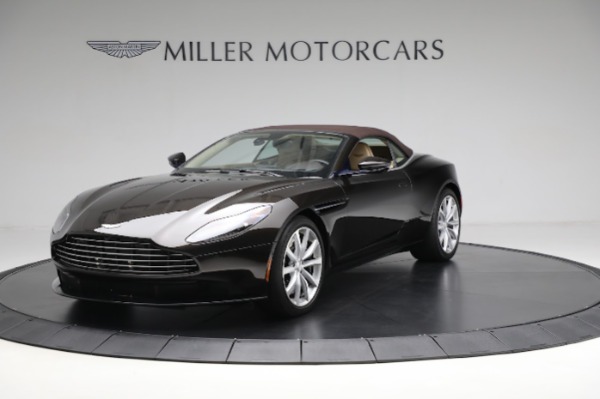Used 2019 Aston Martin DB11 V8 for sale Call for price at Aston Martin of Greenwich in Greenwich CT 06830 13