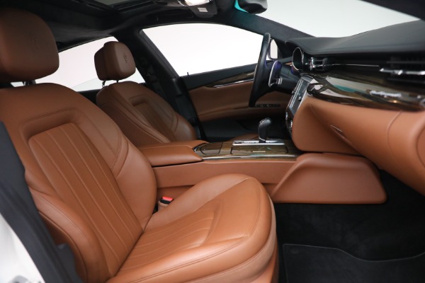 Used 2015 Maserati Quattroporte S Q4 for sale Sold at Aston Martin of Greenwich in Greenwich CT 06830 20