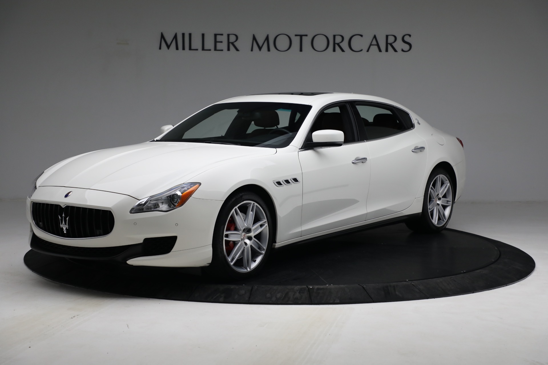 Used 2015 Maserati Quattroporte S Q4 for sale Sold at Aston Martin of Greenwich in Greenwich CT 06830 1